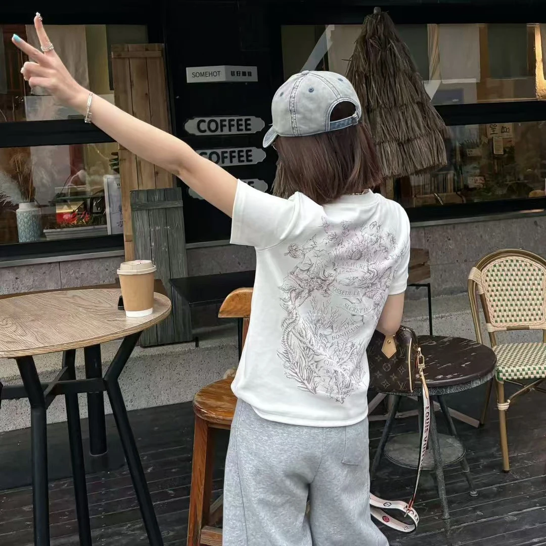 【小蜜蜂】后背素描印花高级时尚圆领百搭T恤C301言峻店