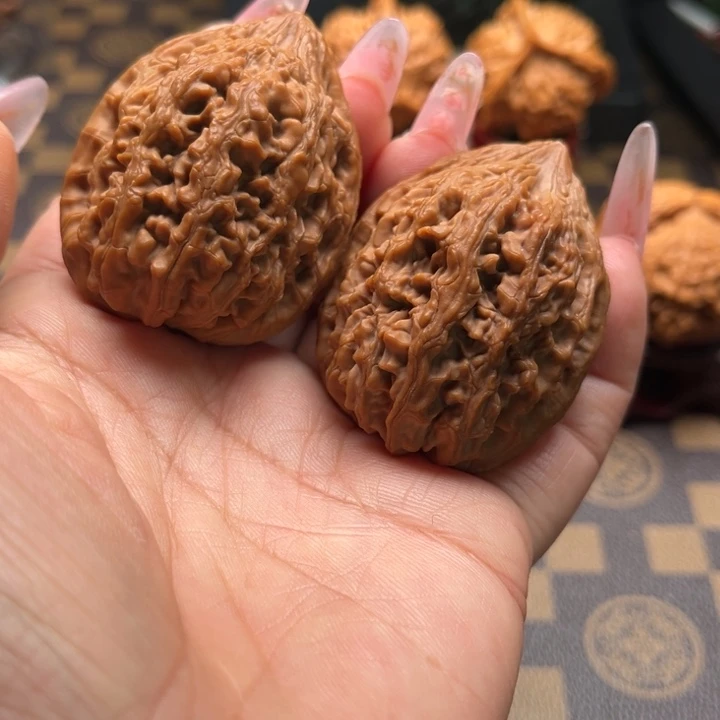 核桃39大古石文玩