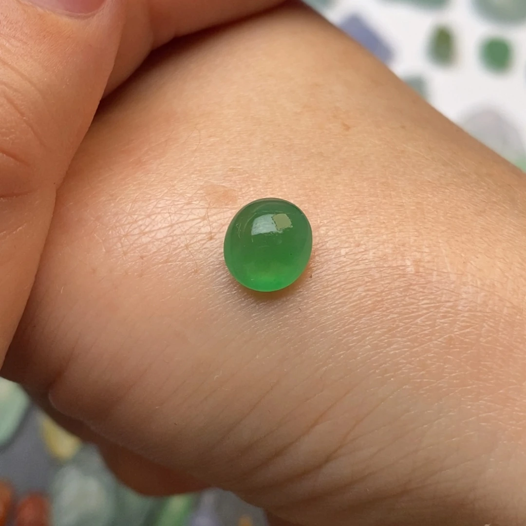 定制翡翠未镶嵌蛋面