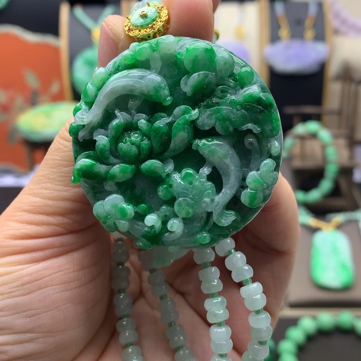 翡翠未镶嵌吊坠(不含链)