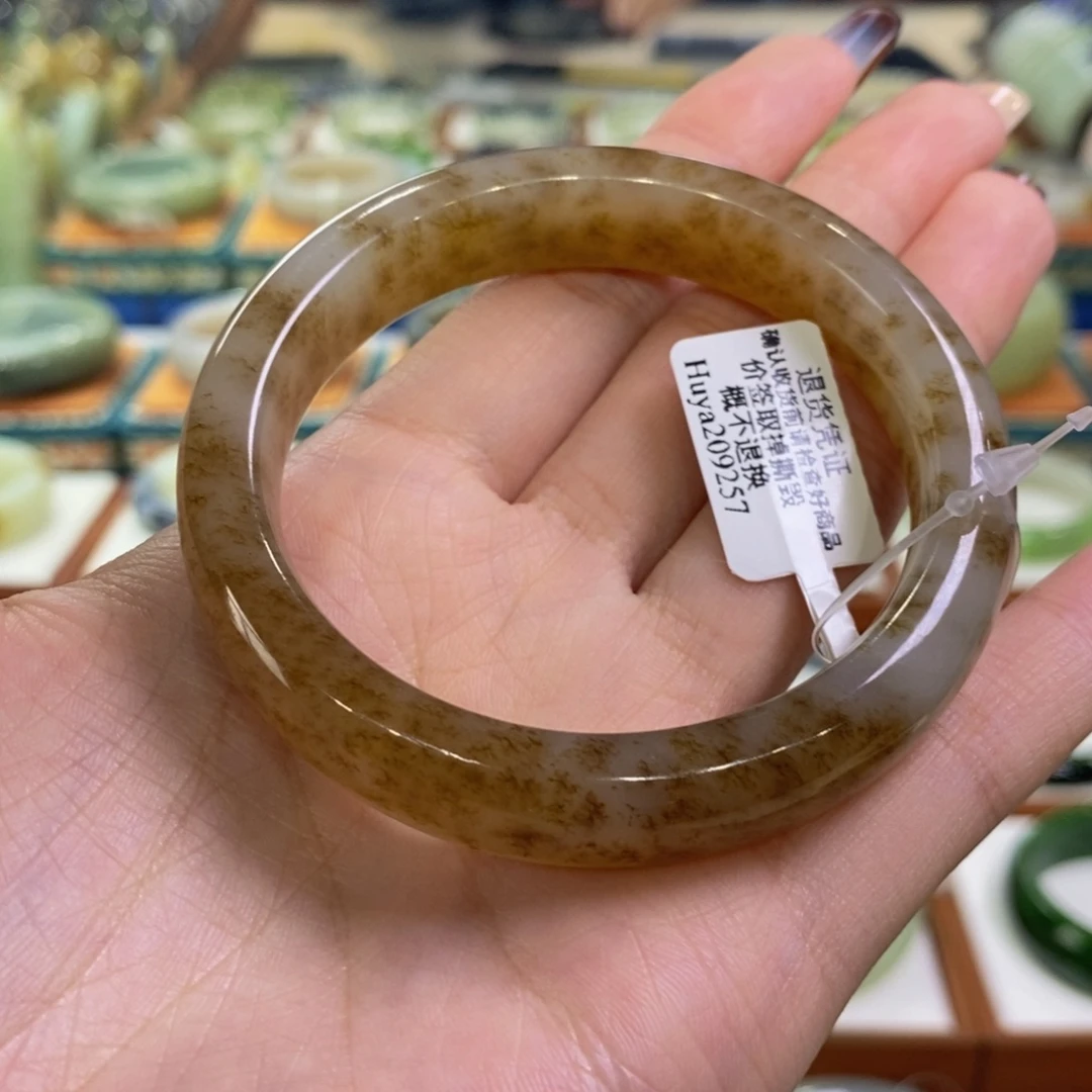 和田玉未镶嵌手镯且末桂花糖55/56