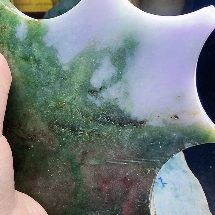 翡翠未镶嵌颈饰毛料17