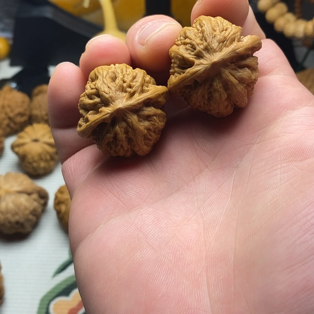 文玩核桃把件33尺平谷九龙