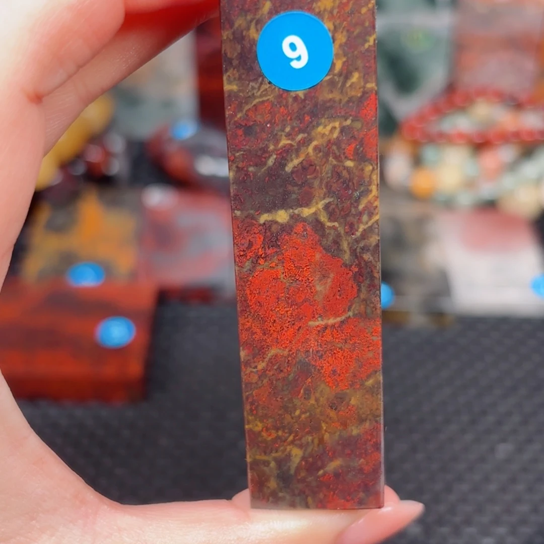 石材桂林鸡血印章摆件意境，编号：9