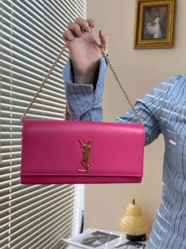 95新 YSL/圣罗兰 玫粉色金标手拿包简约设计时尚百搭小巧轻便