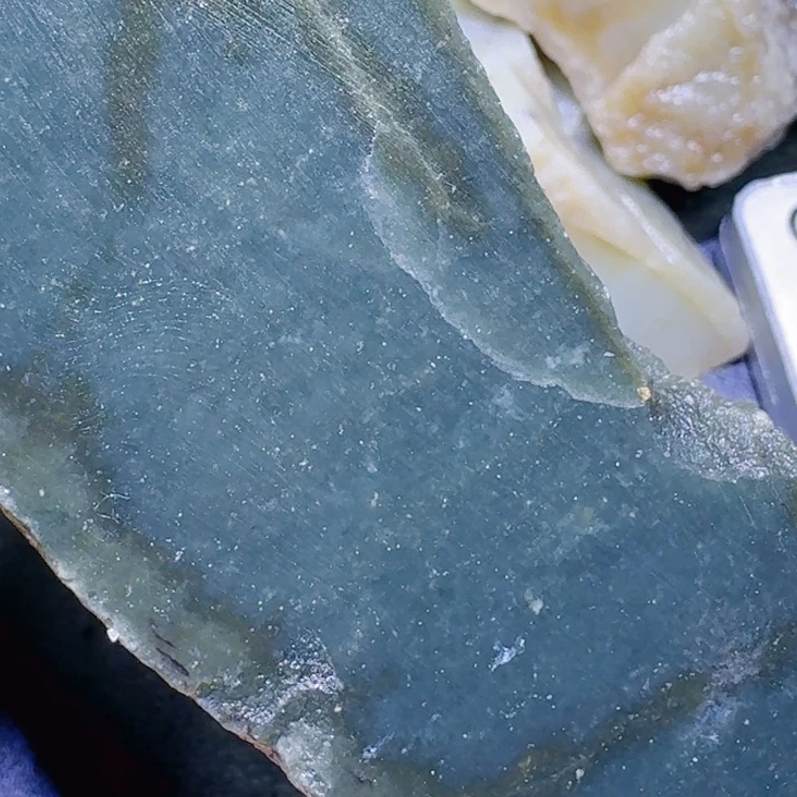 和田玉未镶嵌珠宝半成品