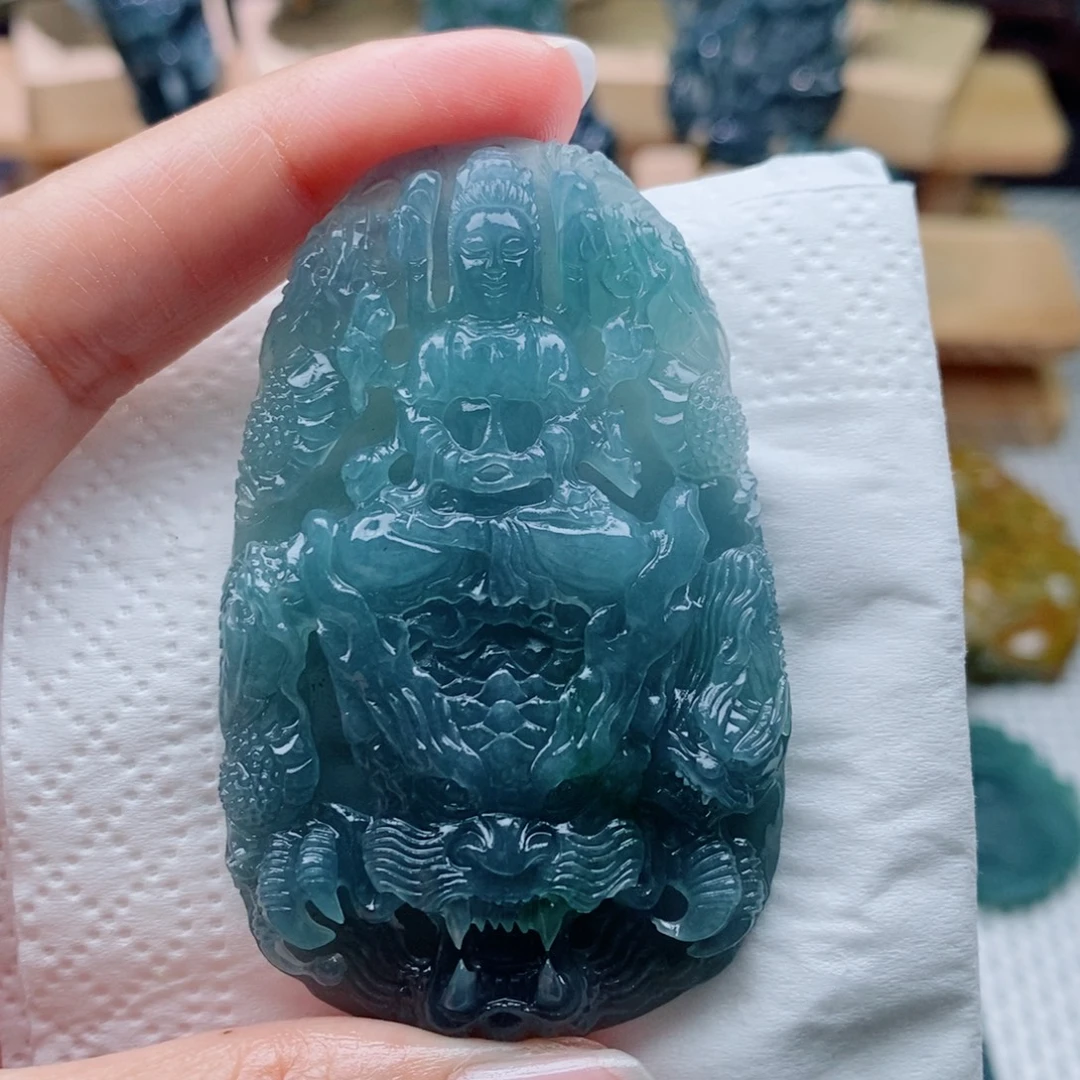 定制翡翠未镶嵌千手观音