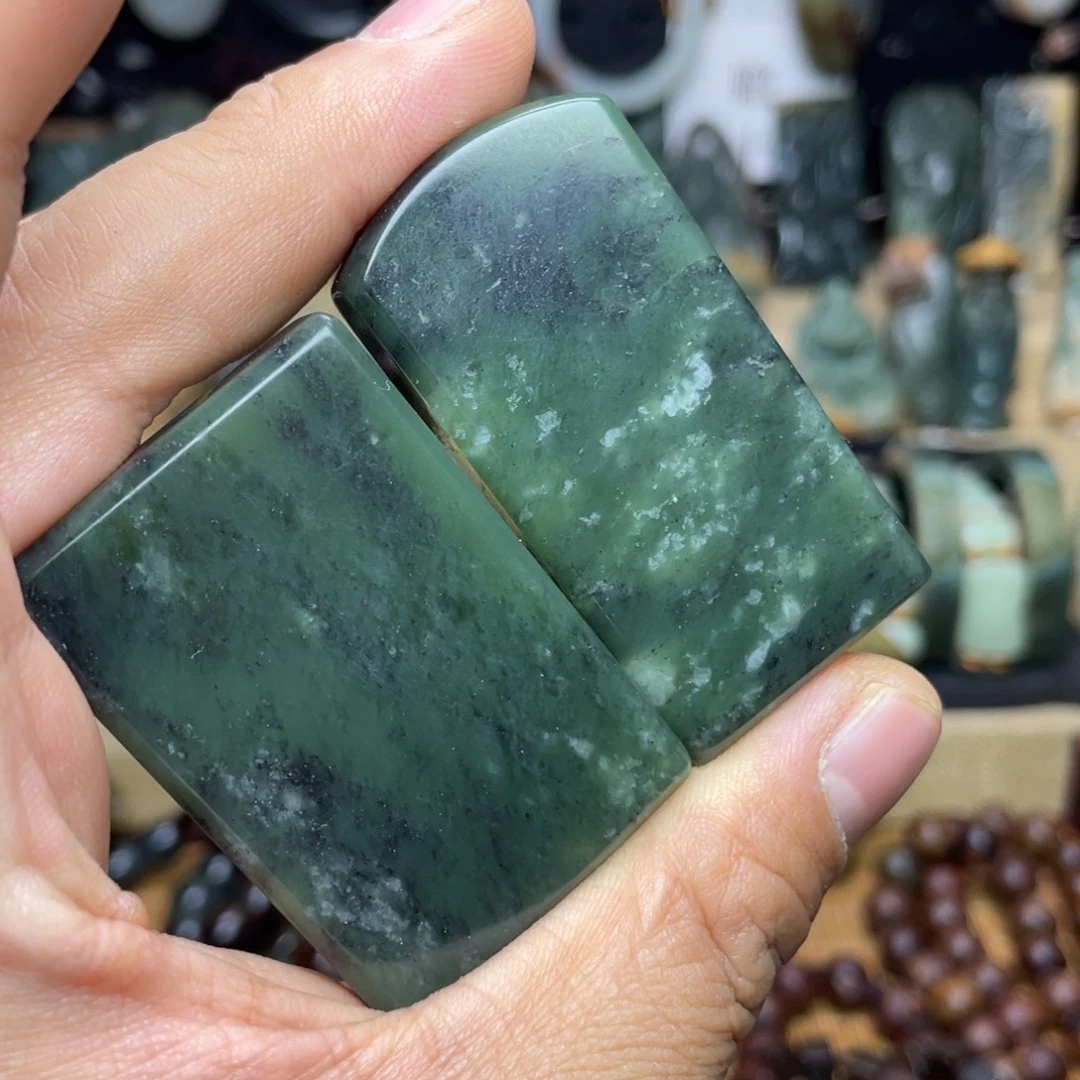 岫岩河磨玉（透闪石质玉）未镶嵌颈饰自选一个