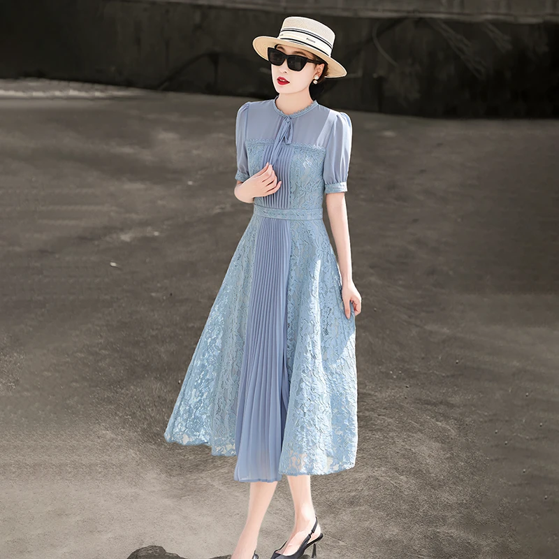 MEXCOCO/兰瑟儿夏季新款气质蕾丝拼接百褶修身连衣裙105XL2537