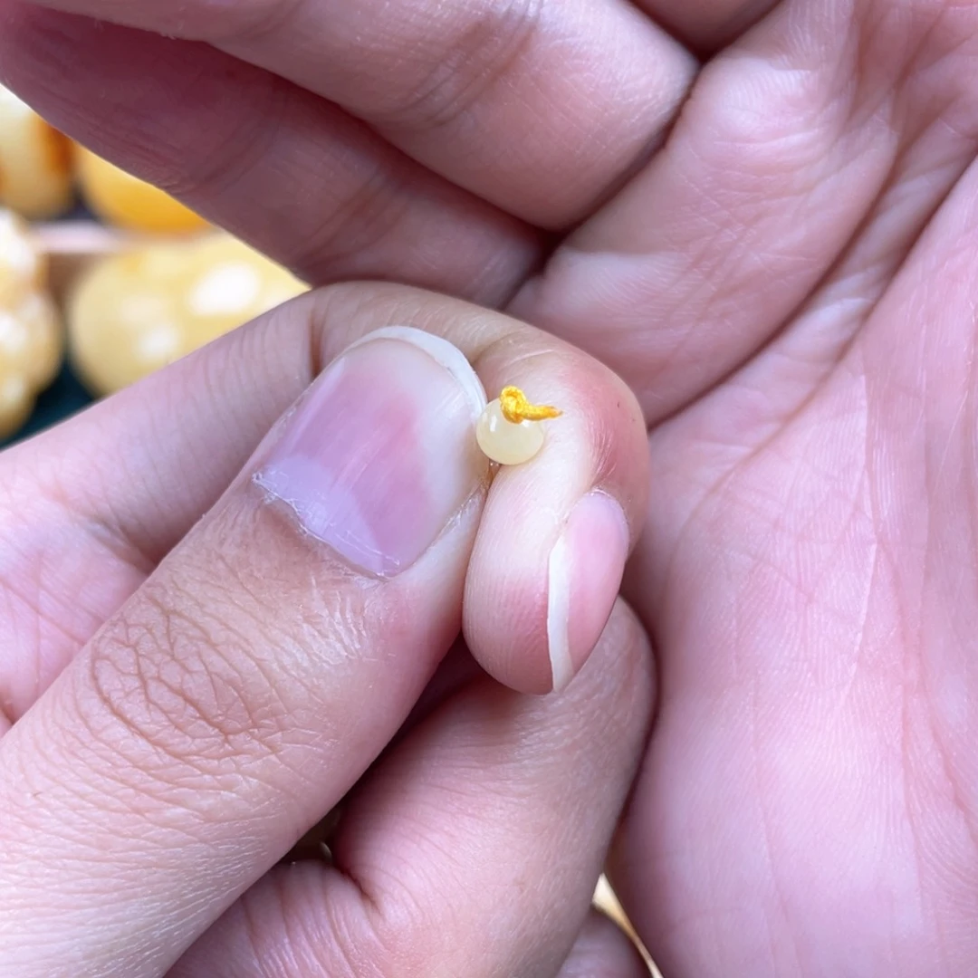 琥珀裸石未镶嵌Y*蜜蜡