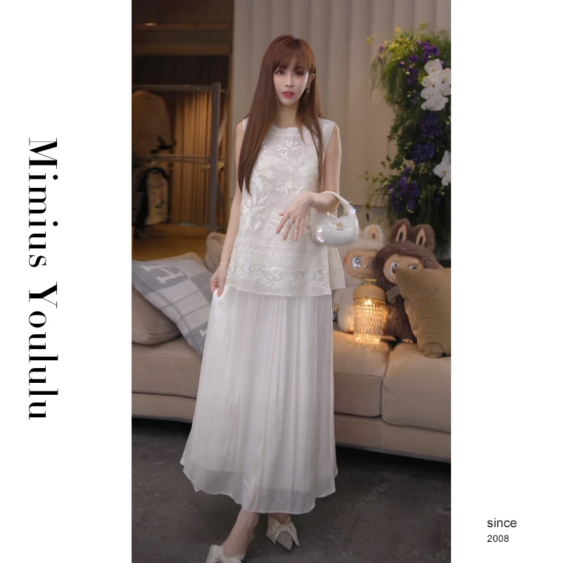 【mimius】婷 轻奢重工满幅刺绣圆领无袖上衣+半裙（松紧腰） G06020