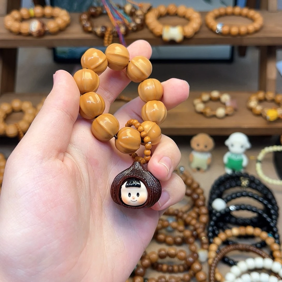 猴头核桃吊坠發****?手捻搭配多妹