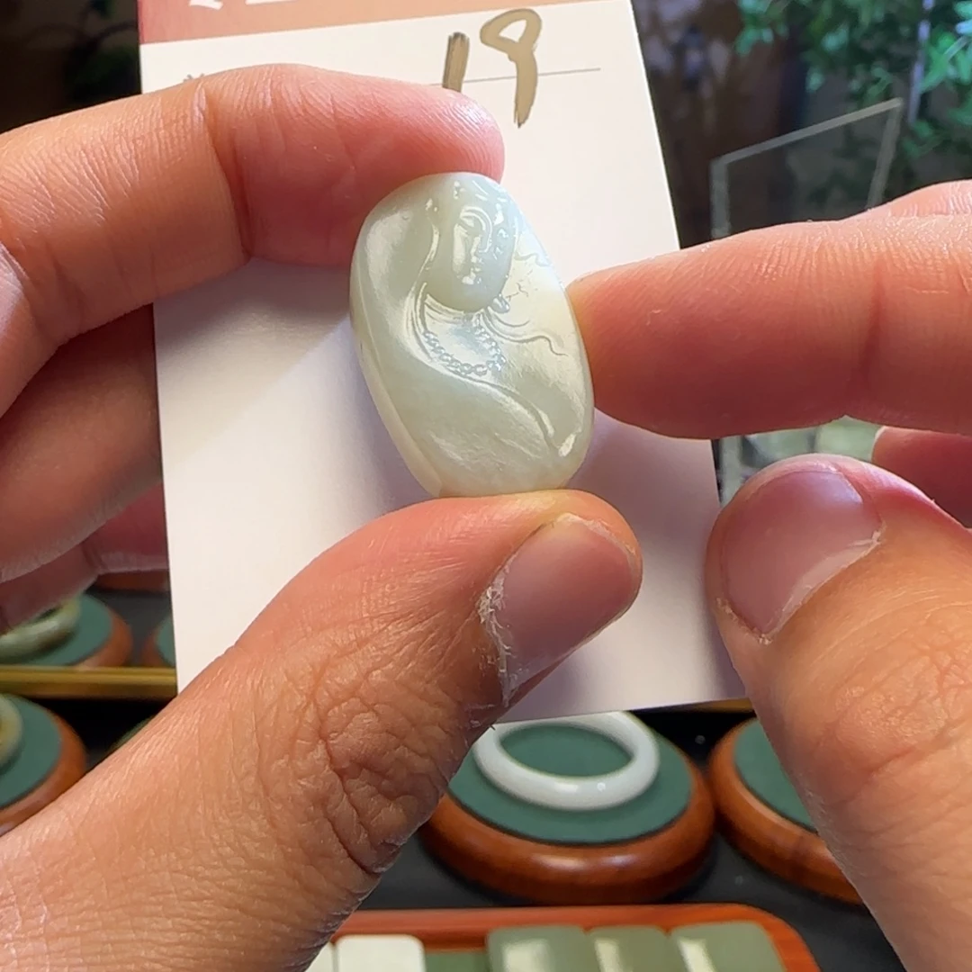 和田玉未镶嵌颈饰19