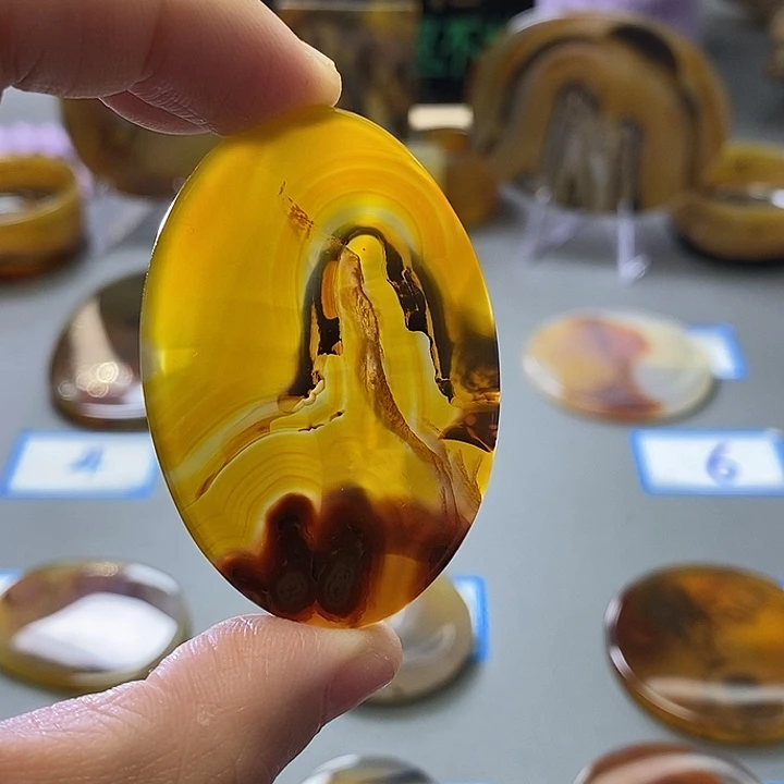 玛瑙/玉髓未镶嵌珠宝半成品51