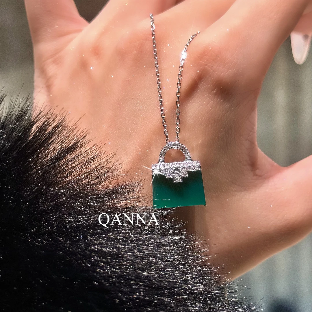 QANNA【绿色包包】【大号满钻】重金轻奢设计包包钻石吊坠（不含链）AY