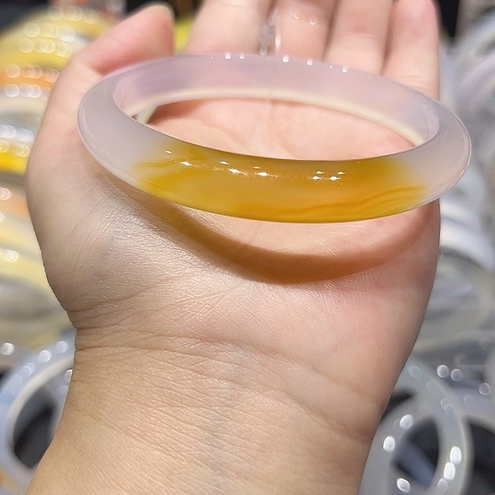 手镯玛瑙/玉髓未镶嵌