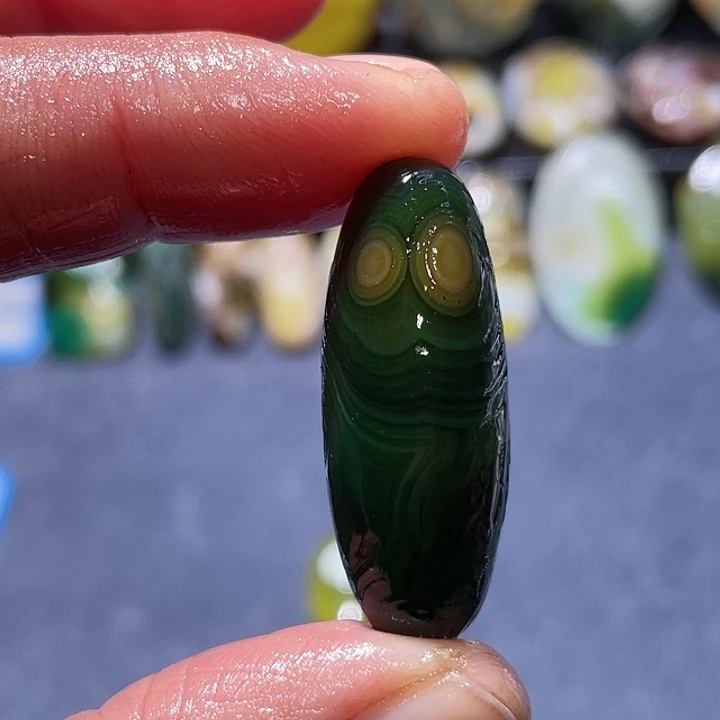 玛瑙/玉髓未镶嵌珠宝奇石