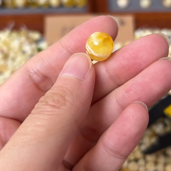 蜜蜡未镶嵌裸石11.2mm一个