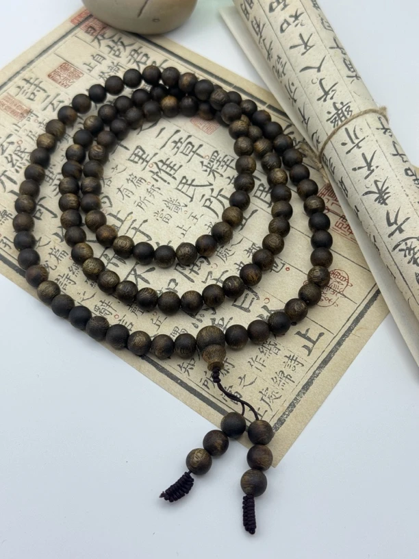 沉香棋楠手串0.8圆珠108颗 31+克