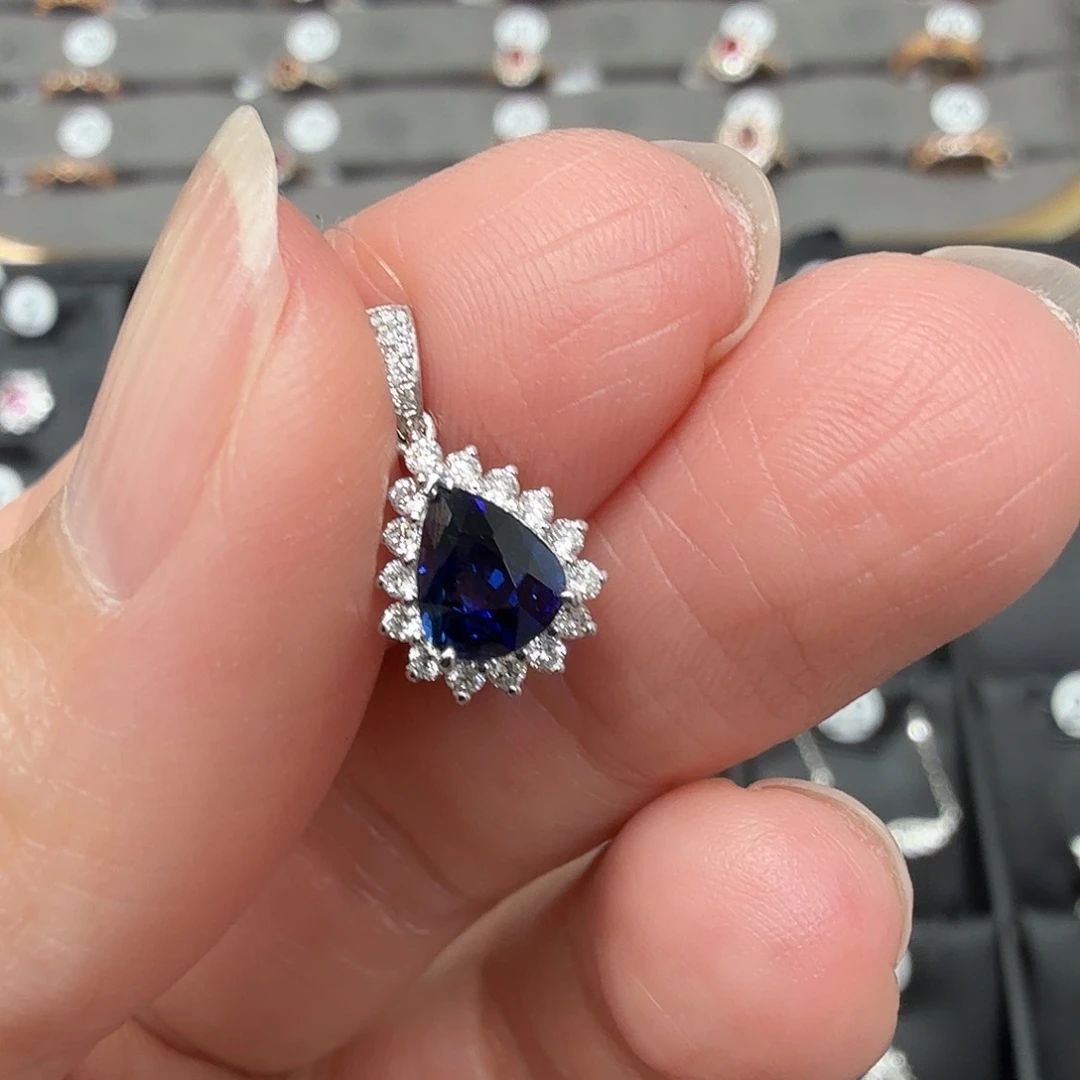 18K金镶嵌蓝宝石吊坠(不含链)水滴戴妃