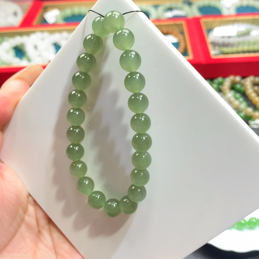 和田玉手串未镶嵌湖水绿微猫