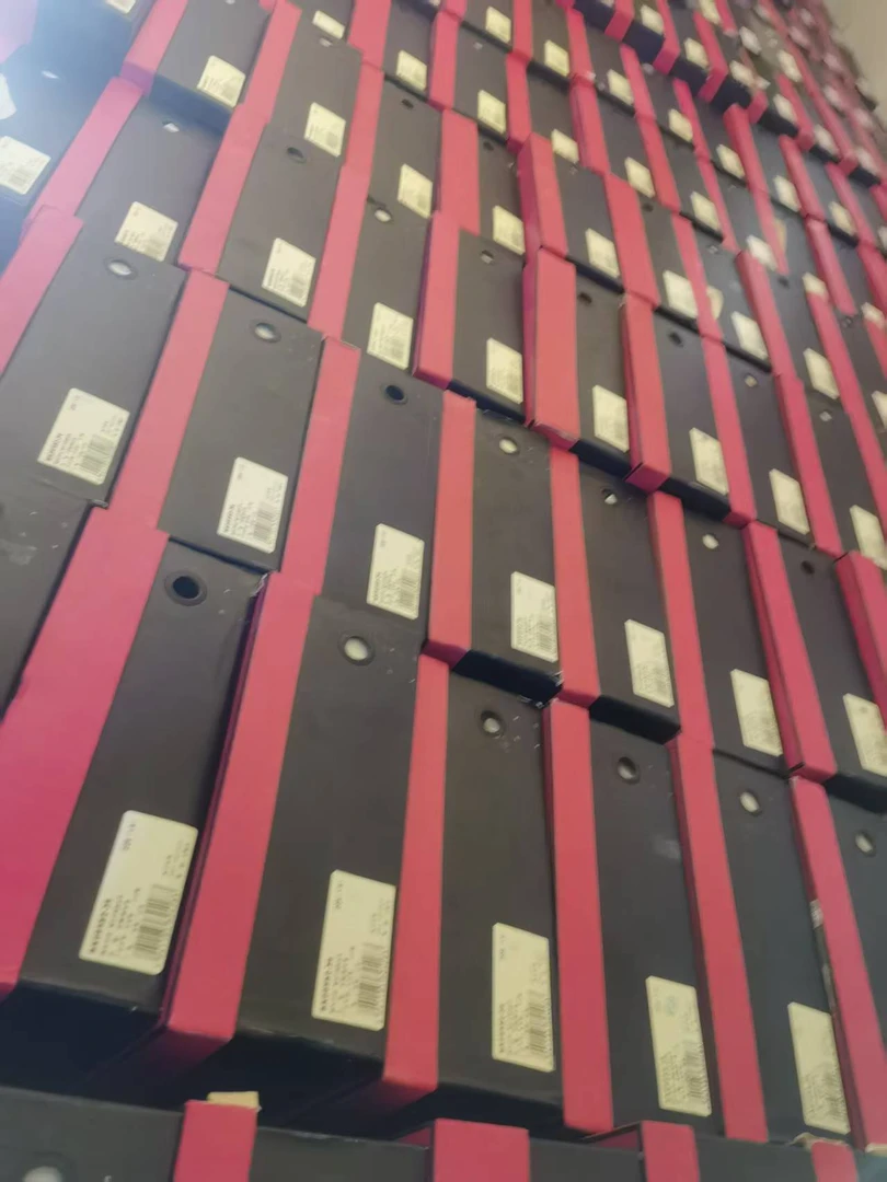 孤品断码女鞋—偶有微瑕介意勿拍，没有运费险时尚玛丽珍