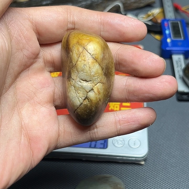 和田玉（子料）未镶嵌珠宝奇石64
