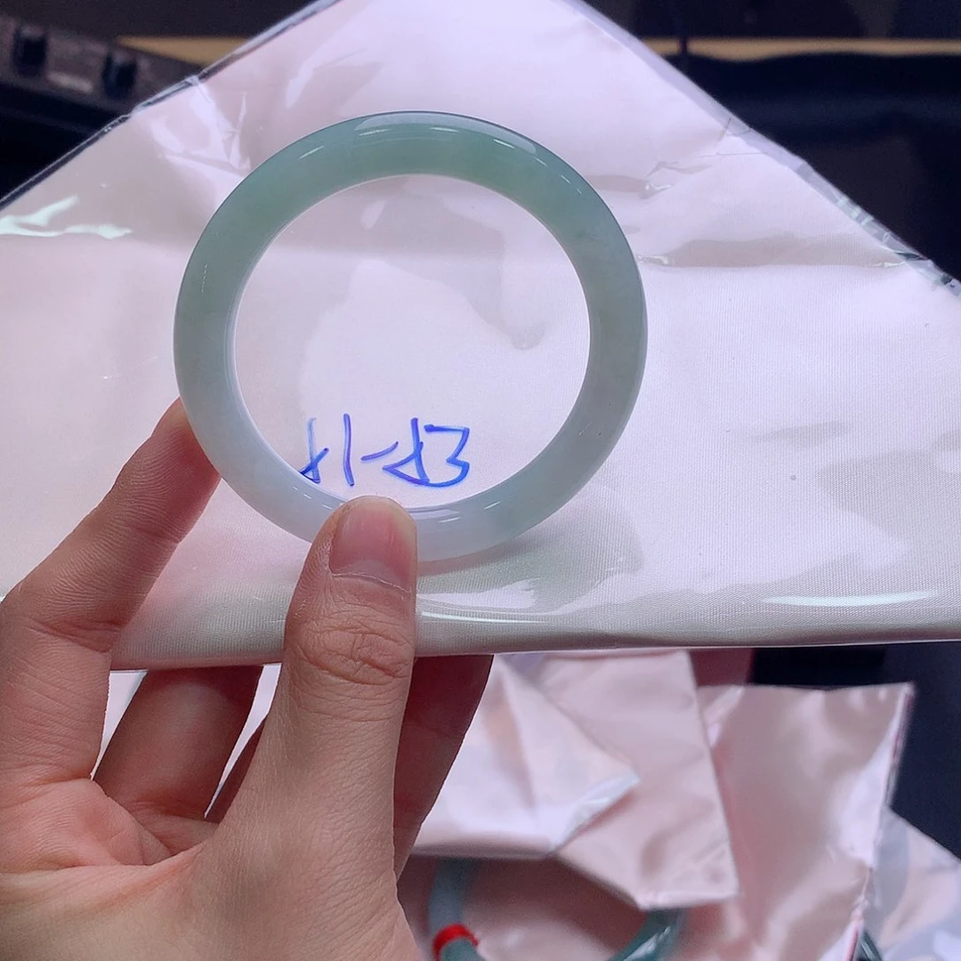 未镶嵌手镯翡翠翡翠