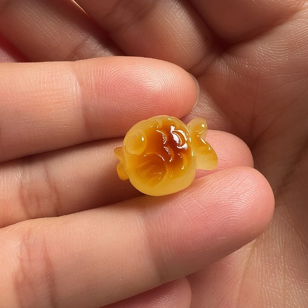 蜜蜡颈饰未镶嵌小金鱼（打孔不退换）