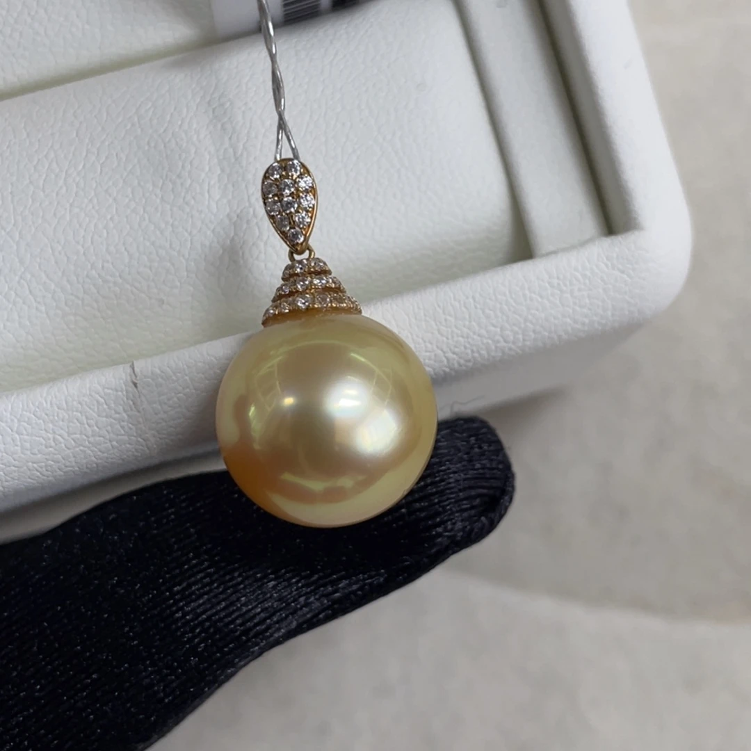海水珍珠吊坠(不含链)18K金镶嵌13.6mm