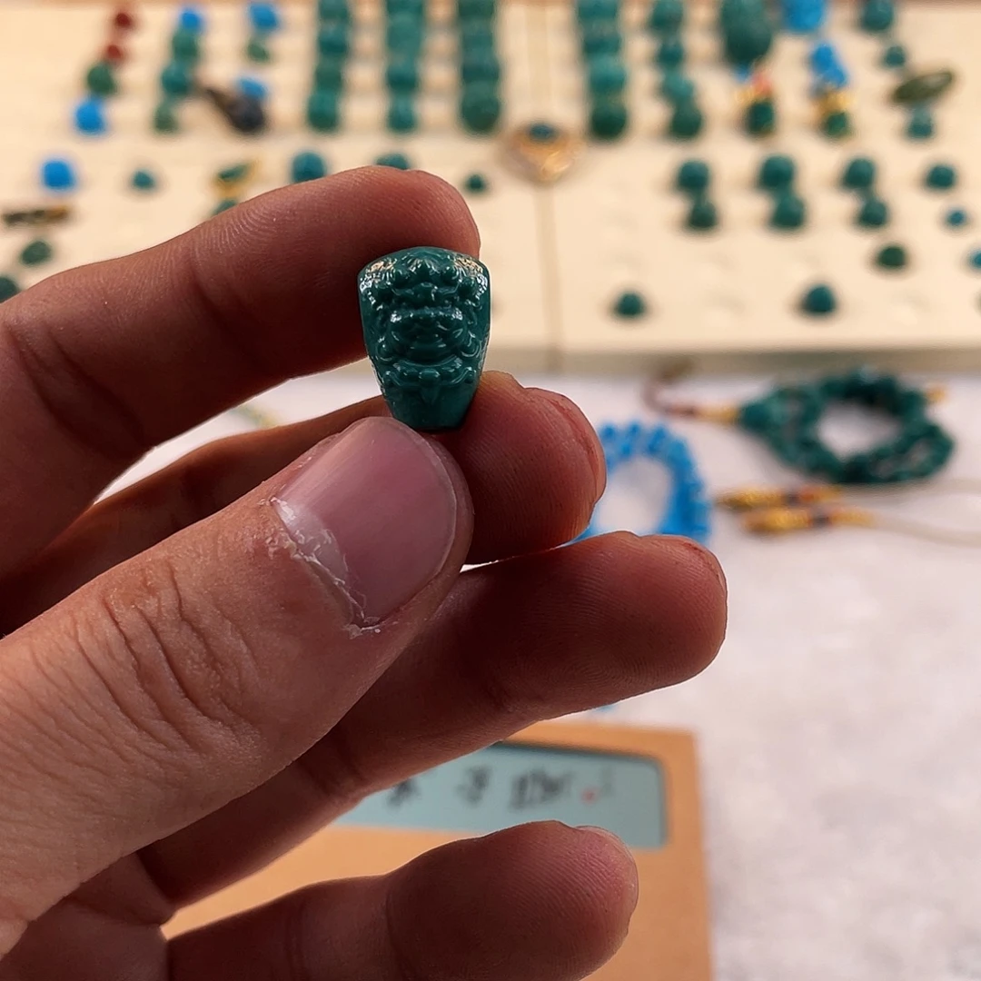 绿松石未镶嵌耳饰