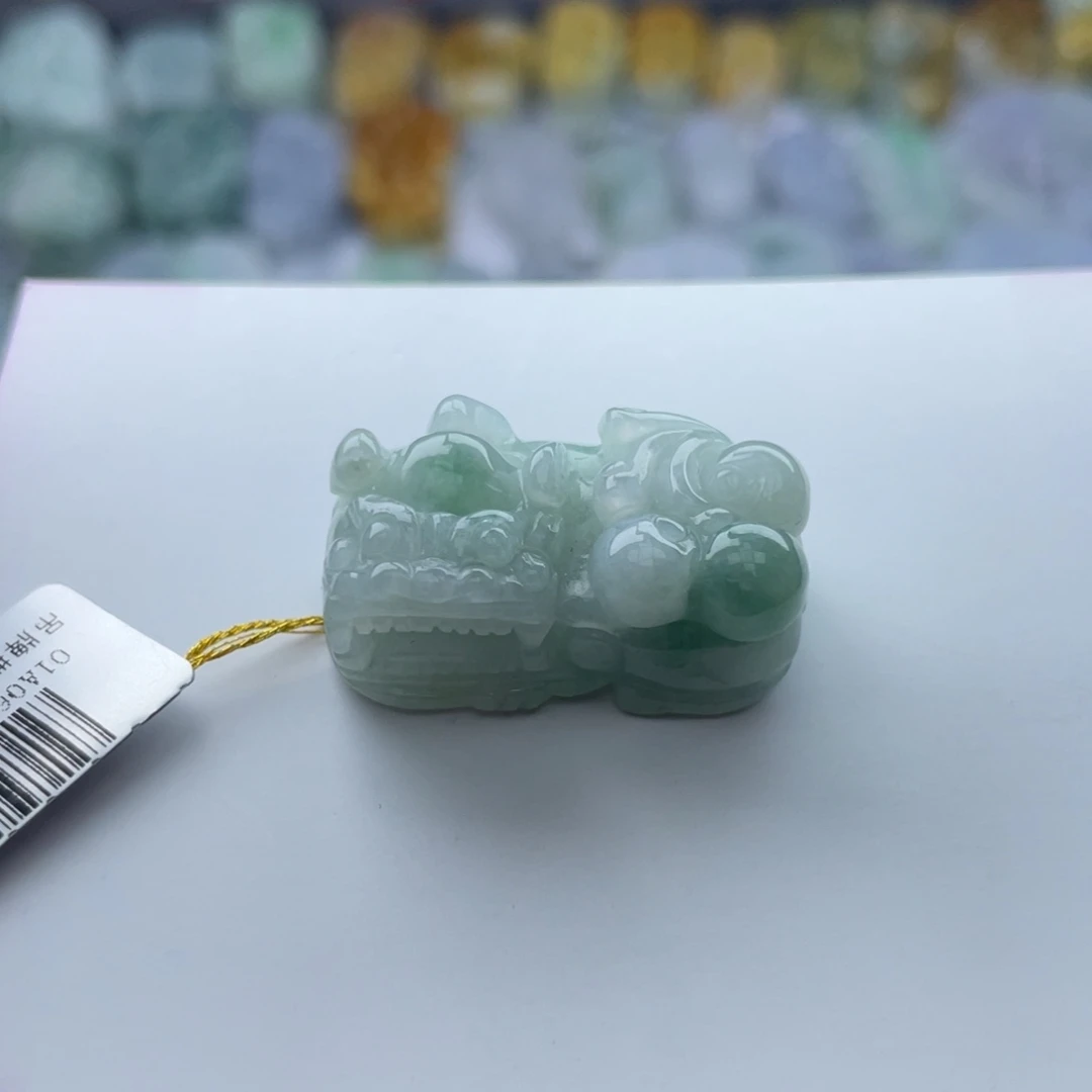 翡翠颈饰未镶嵌貔貅