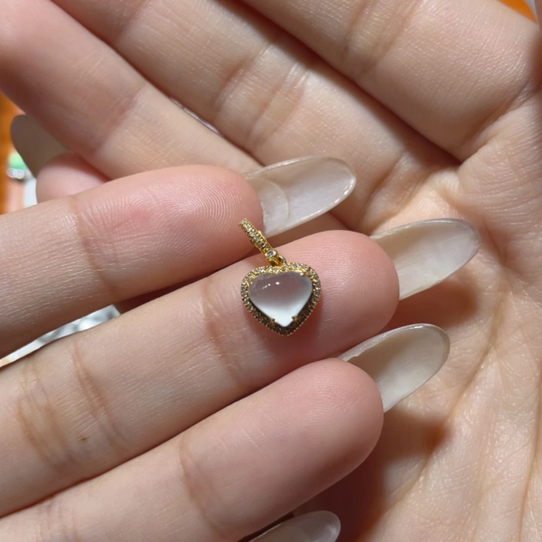 【闪购商品】颈饰18K金镶嵌翡翠
