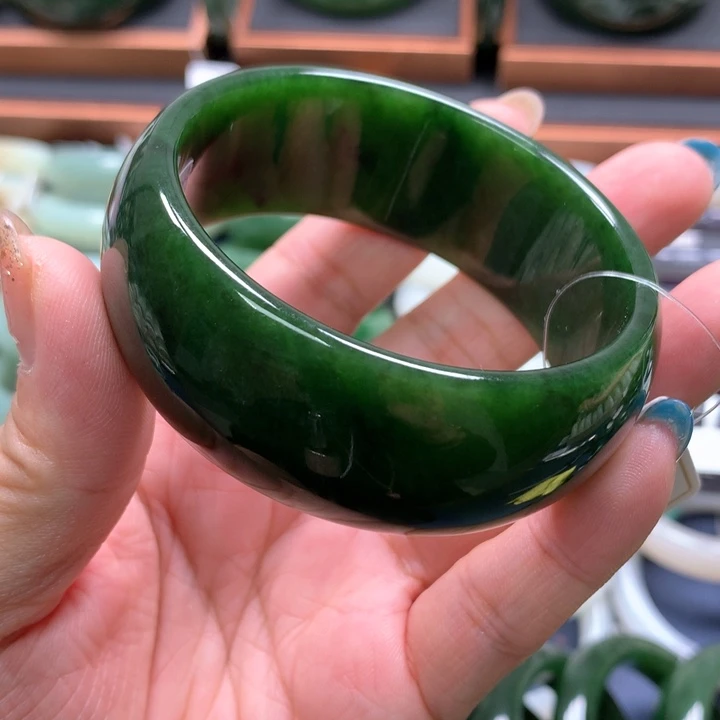 【闪购商品】未镶嵌手镯和田玉33