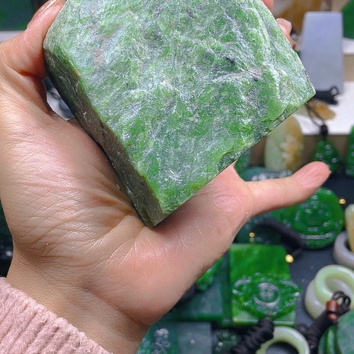 和田玉未镶嵌珠宝半成品