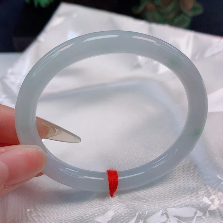 翡翠手镯（圆镯）未镶嵌二*