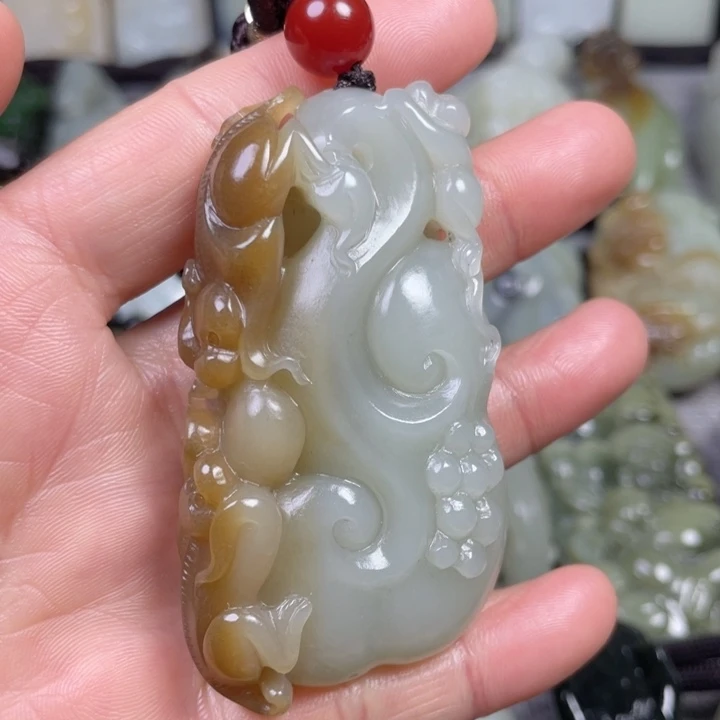 和田玉未镶嵌挂件