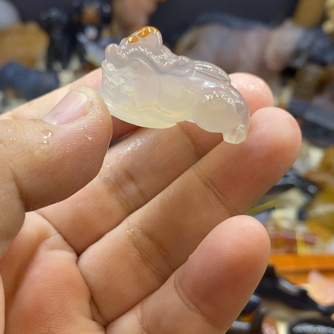 玛瑙/玉髓未镶嵌摆件手把件貔貅
