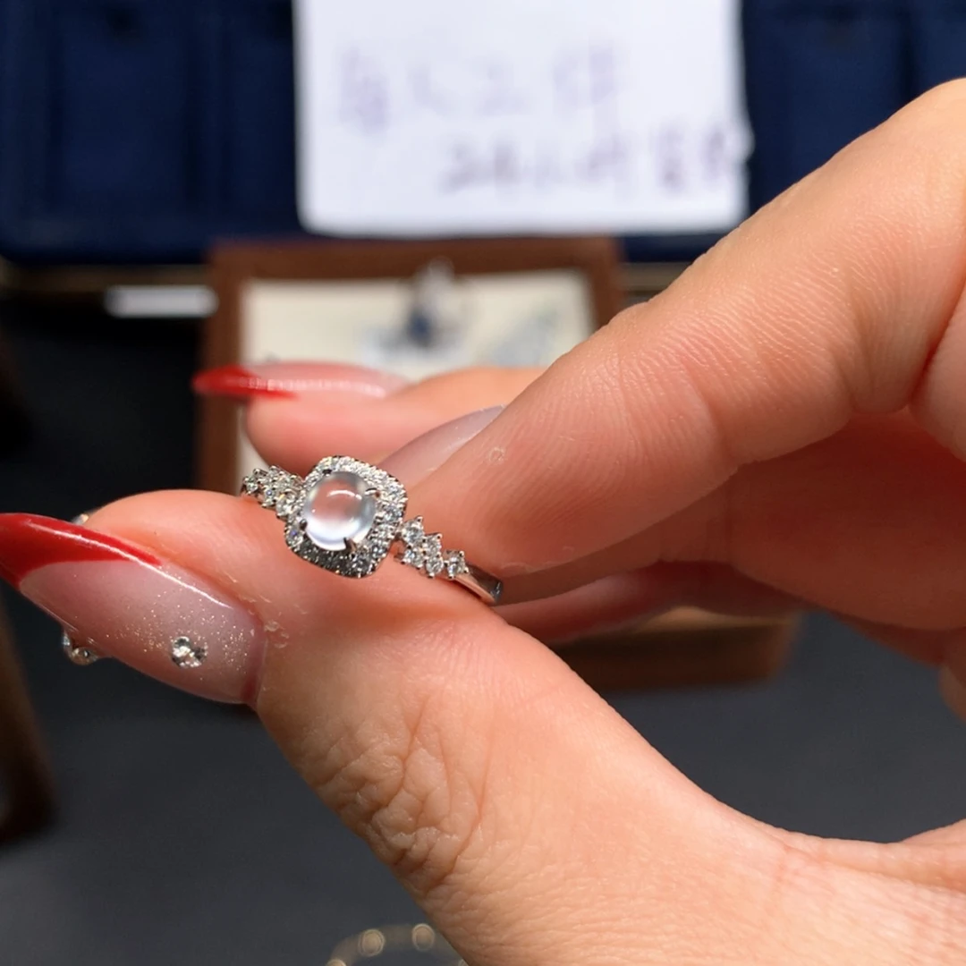 【闪购商品】翡翠戒指18K金镶嵌清****5戒指