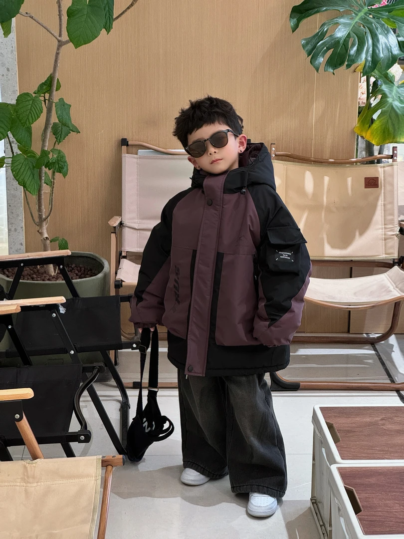 神秀山2025夹棉外套男童冲锋衣儿童连帽上衣痞帅冬季中大童派克服