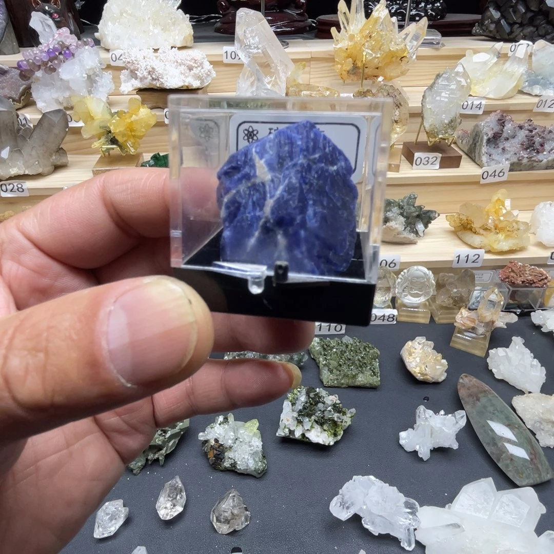 抖***戒石材天然水晶家居摆件