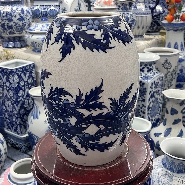摆件青花瓷手工手绘高温釉下彩家居摆件，花瓶