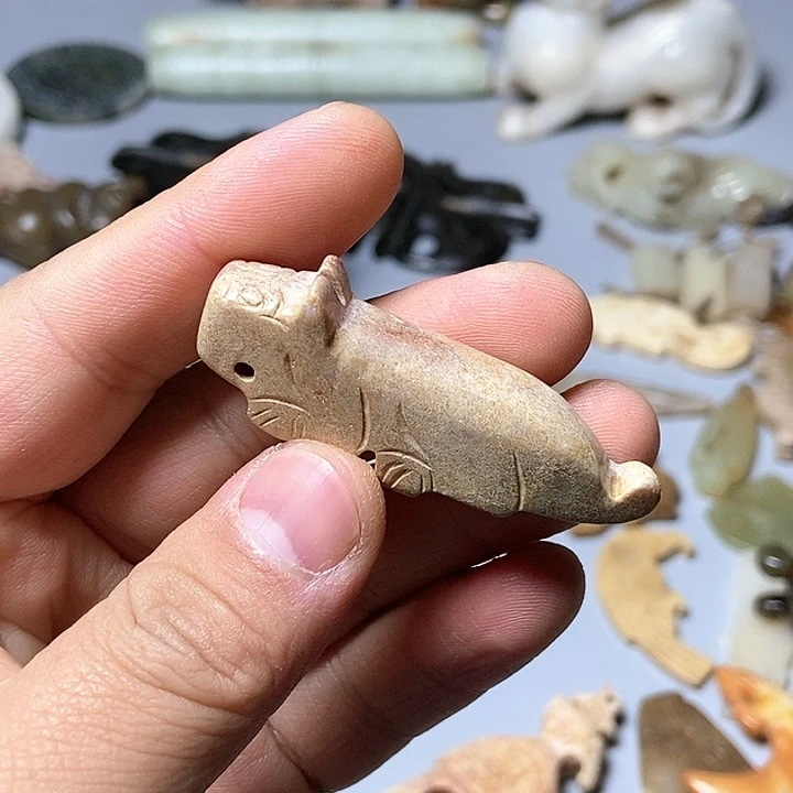 和田玉未镶嵌颈饰93