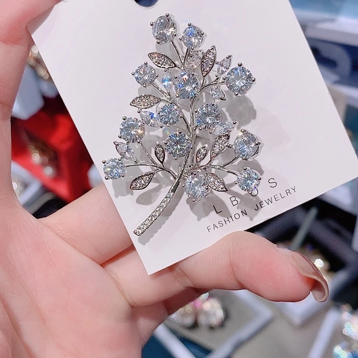 锆石铜合金树叶胸针