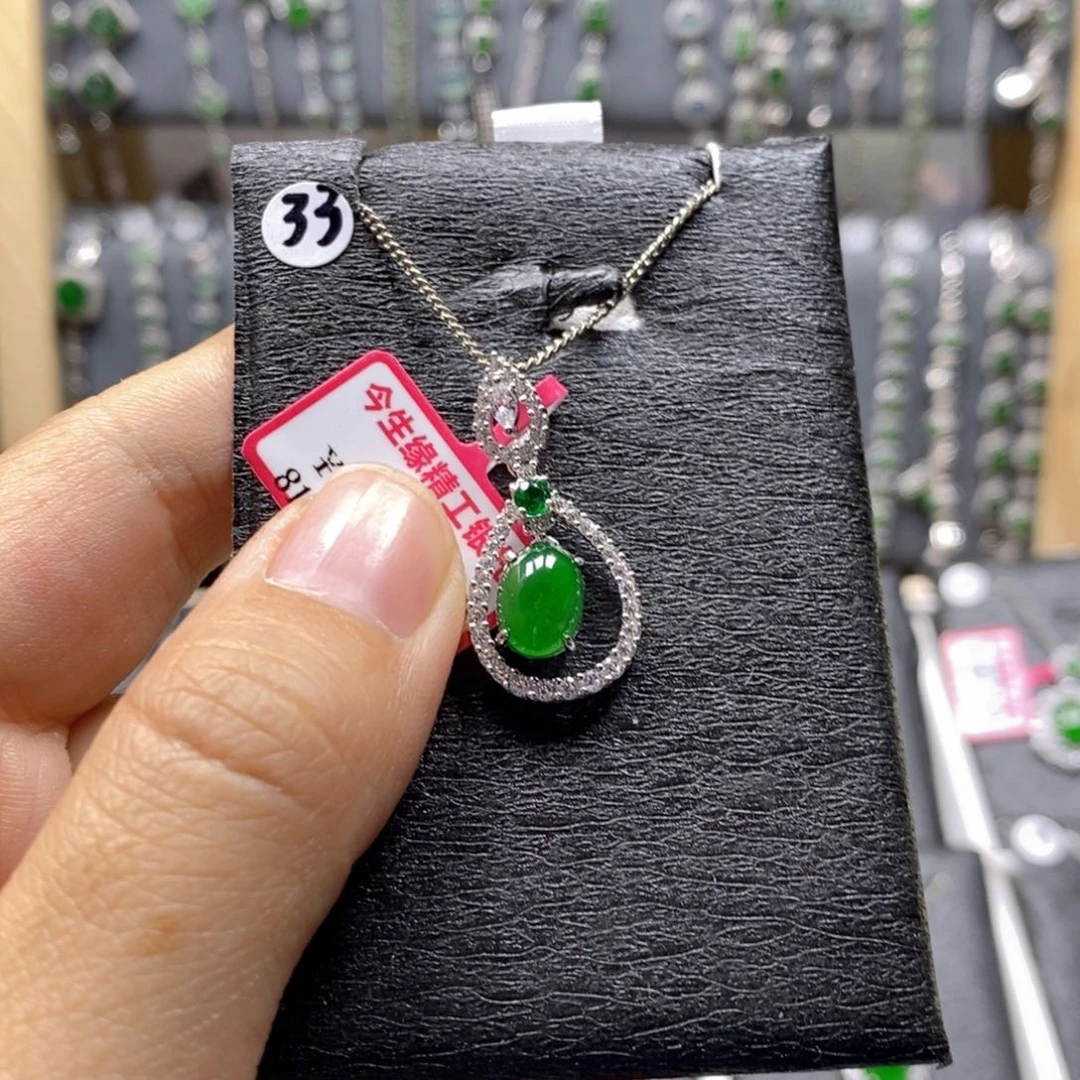 翡翠颈饰银S925镶嵌翡翠
