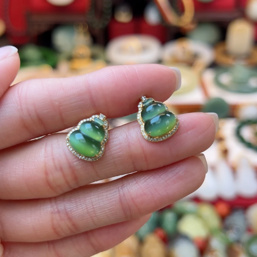 和田玉耳饰18K金镶嵌妮****6