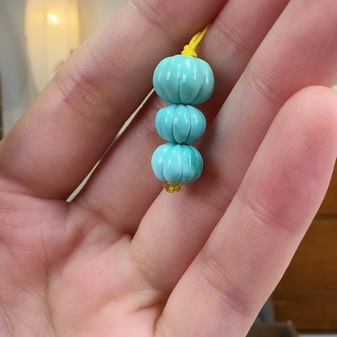 绿松石未镶嵌挂件