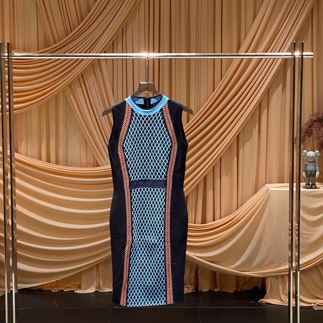 未使用 VERSACE/范思哲 撞色菱形格针织连衣裙/42码/32240