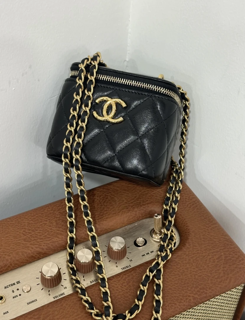95新 Chanel/香奈儿 黑金芯片款小盒子化妆盒