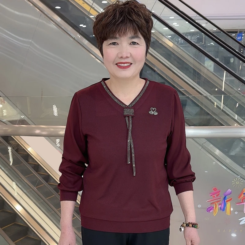 8821 早春中老年洋气妈妈装休闲简约拼接宽松百搭V领长袖上衣